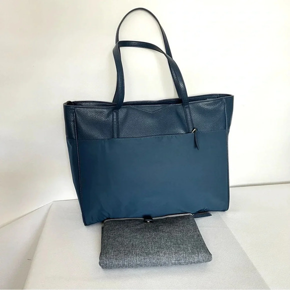 FP Freshly Picked Everyday Tote Diaper Bag Navy Blue - Picture 2 of 13